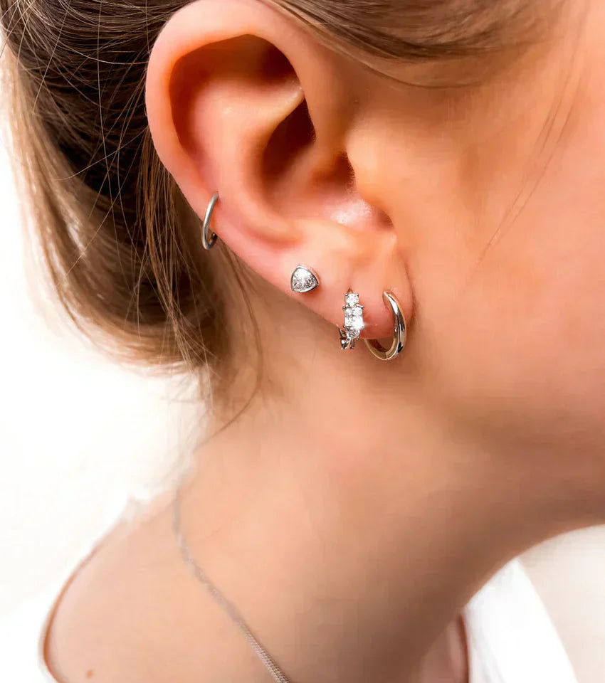Sterling Silver Crystal Stud Earrings (Silver)